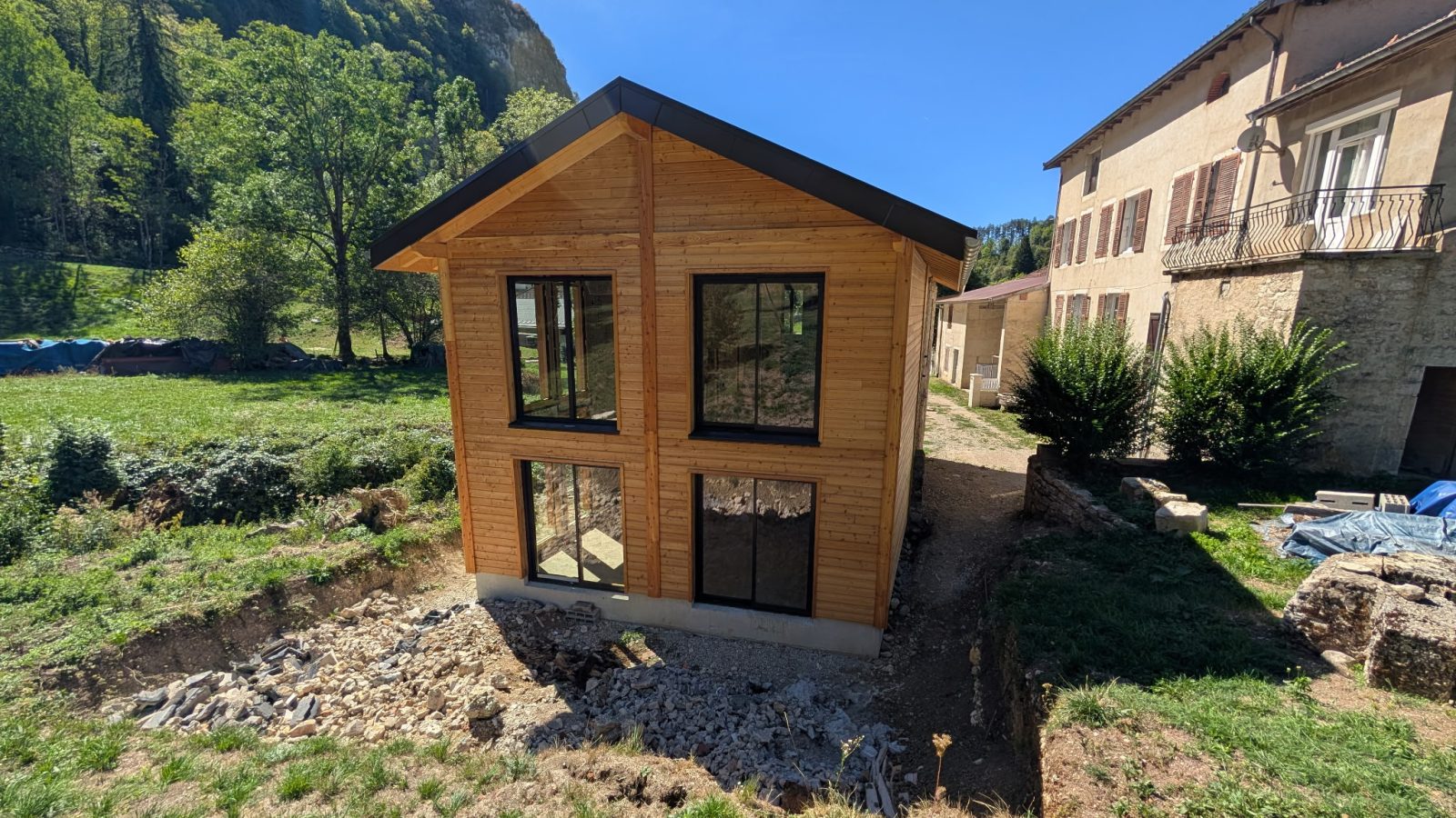 D'une remise à une habitation D'une remise à une habitation